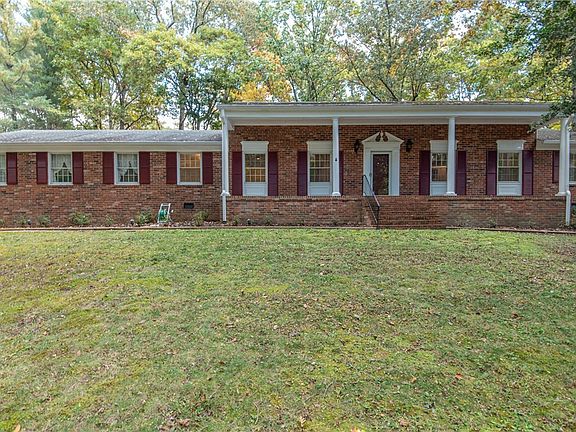 5th image of 9621 Old Chestnut Dr