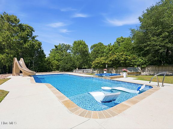 2nd image of 128 Little Bay Drive