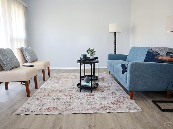 5th image of 2581 Ontario St
