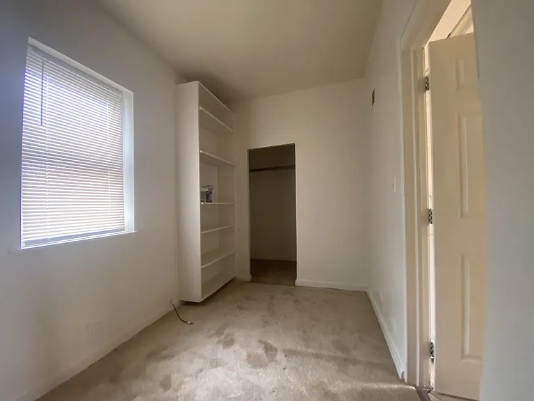 4841 S Loomis Blvd #1 — Photo 8