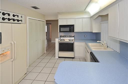 4th image of 11708 NW 38th Pl