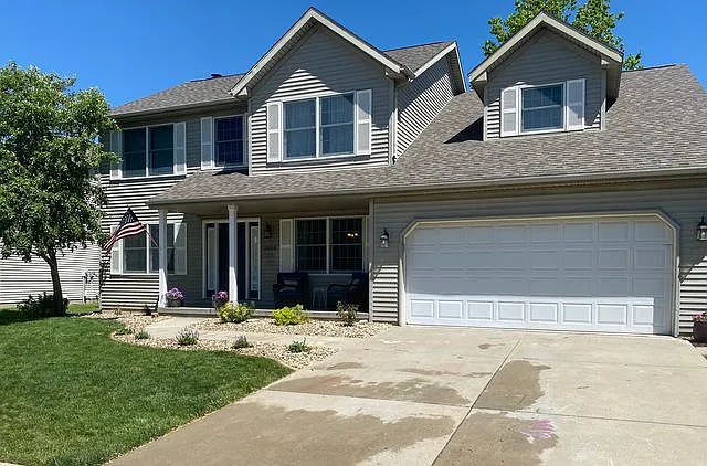 3304 Summerview Ln photo 1