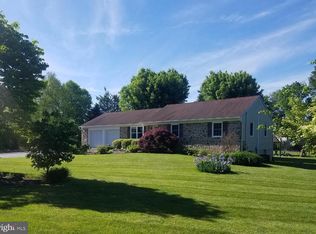 126 Clearview Dr, Downingtown, PA 19335
