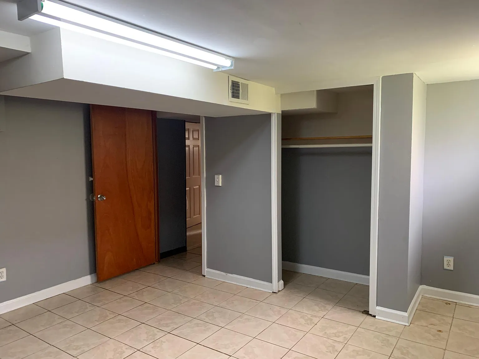 3 bed, 1000 sqft, $1,180 — Photo 3