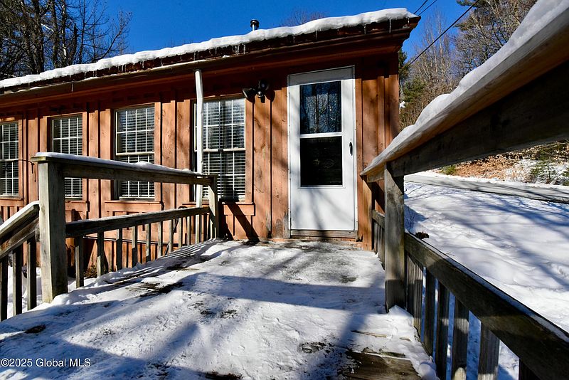 4th image of 111 Glenwild Road