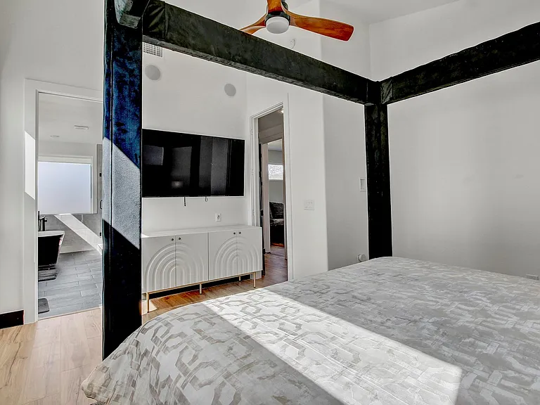 4703 Louis Ave #A — Photo 20