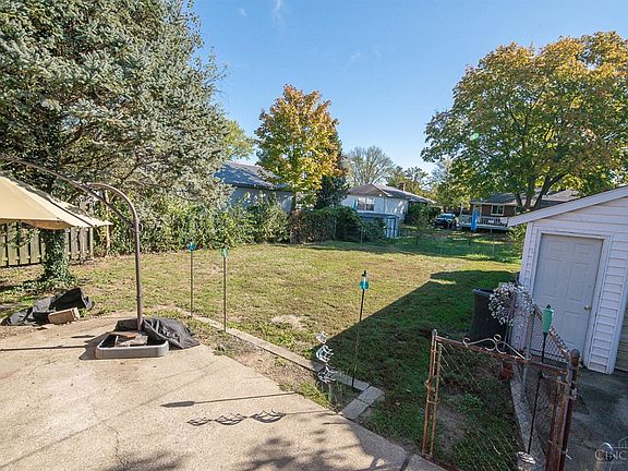 5th image of 26 Powhatton Dr