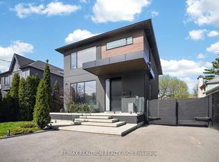 17 Lynnhaven Rd, Toronto, ON M6A2K7
