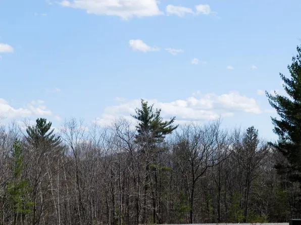 64 Grandview Road, Conway, NH 03818