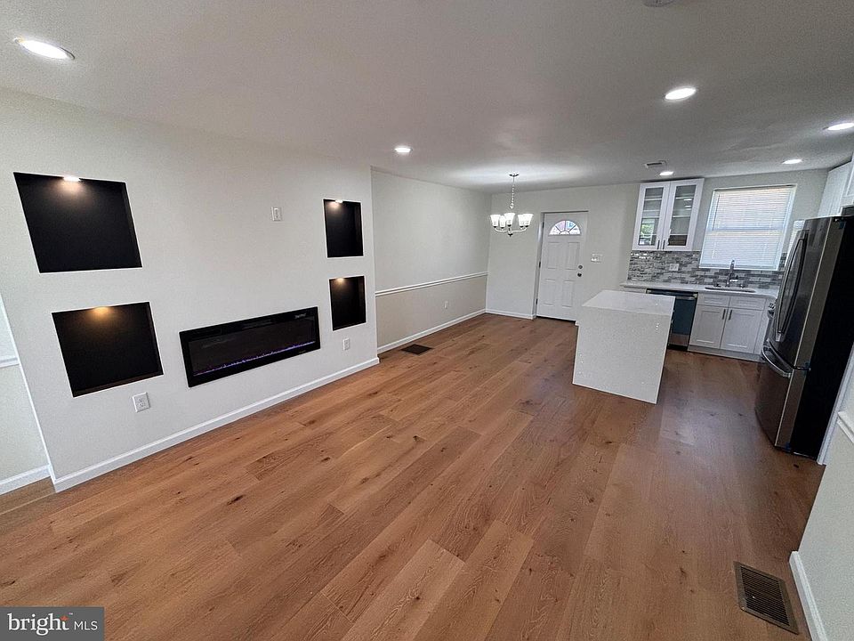 1st image of 7825 Rugby St