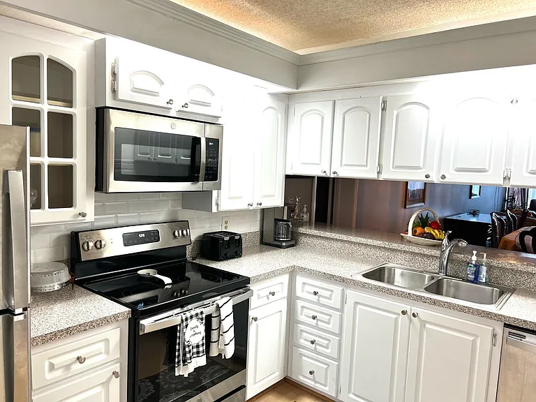 3500 Whitehall Dr N #202 — Photo 4