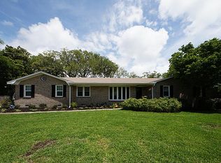 1018 Fort Sumter Dr, Charleston, SC 29412