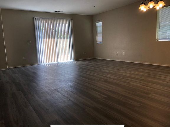 3rd image of 25794 Iris Ave Unit B