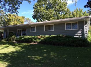 1607 10th Ave, Belle Plaine, IA 52208