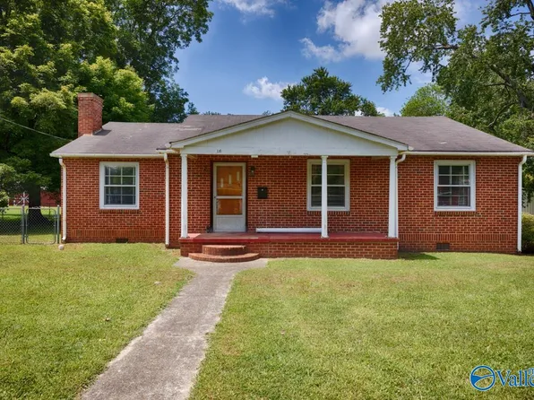 110 Jackson St, Gurley, AL 35748