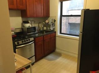 3075 33rd St APT 3B, Astoria, NY 11102