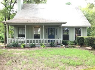 501 Lee Rd, Kilgore, TX 75662