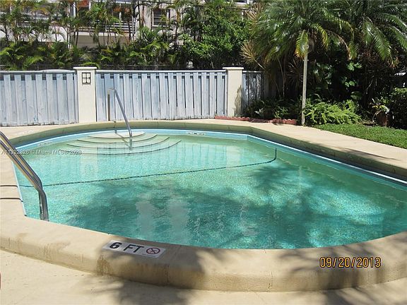 5th image of 301 Sunrise Dr APT 4C