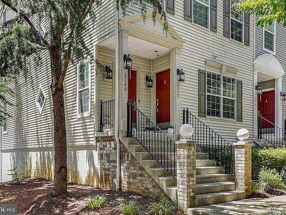 2nd image of 2140 Hideaway Ct #32