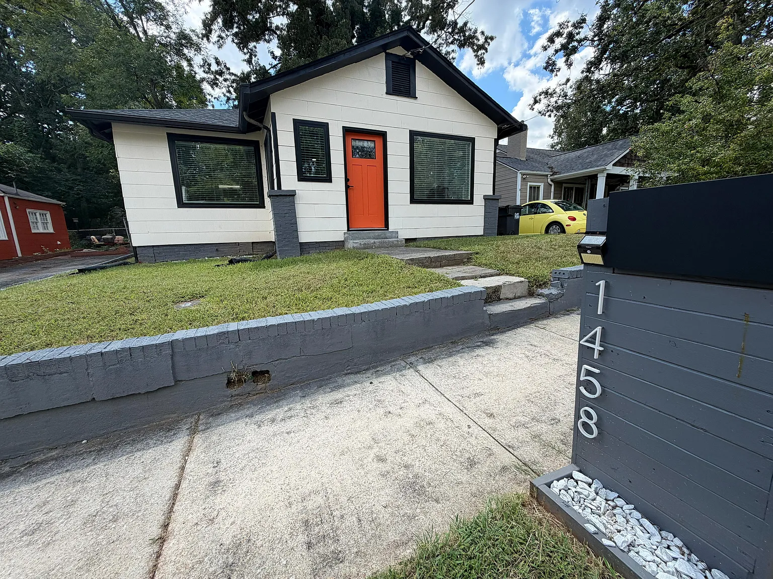2 bed, 1020 sqft, $2,180 — Photo 1