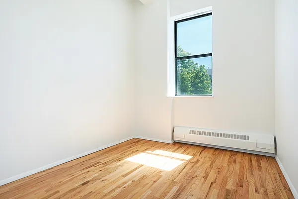 Rented by Compass | media 10