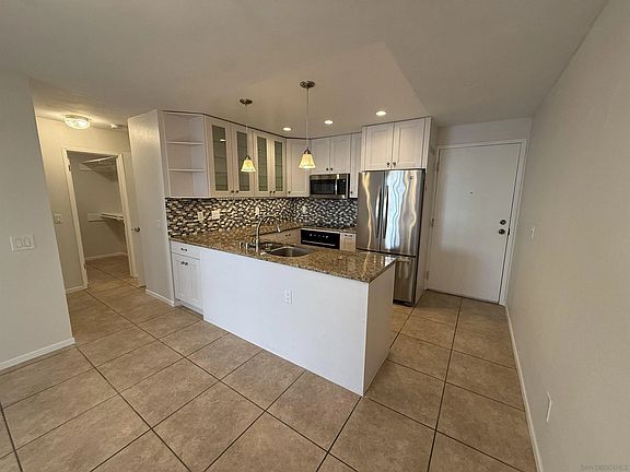 4th image of 8308 Regents Rd Unit 1O
