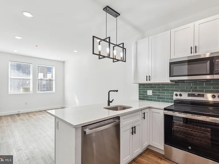 415 W York St #1 — Photo 1
