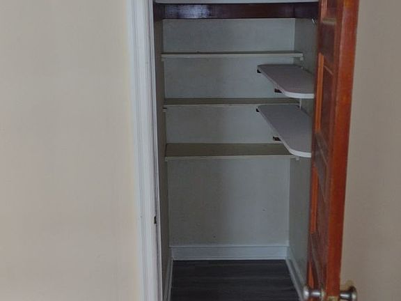 5th image of 2204 E University Ave #5