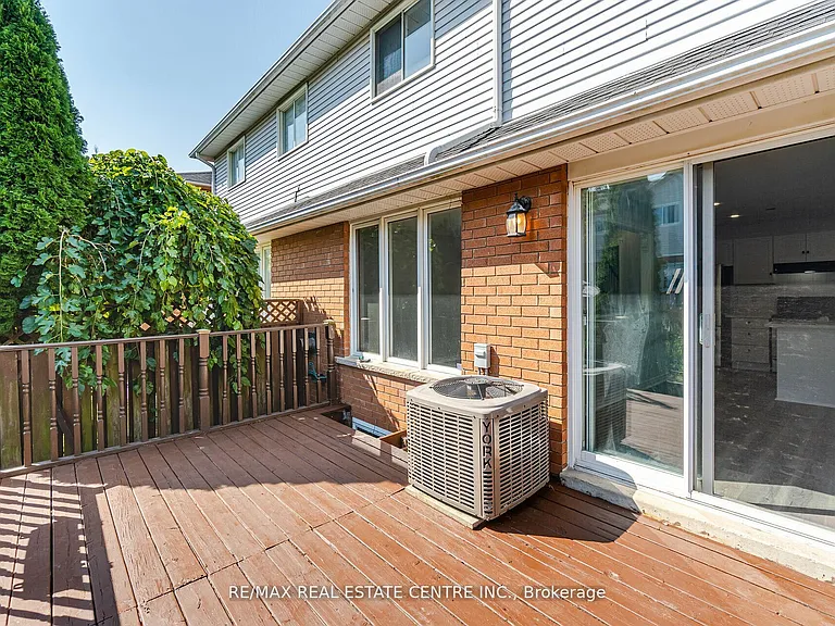 63 Pinewoods Dr — Photo 18