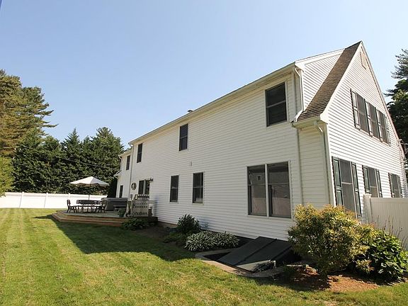 4th image of 50 Priscilla Ave