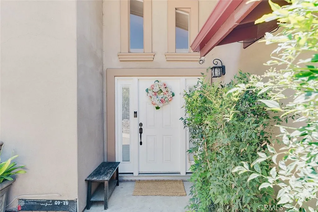 4 bed, 2351 sqft, $8,000 — Photo 2