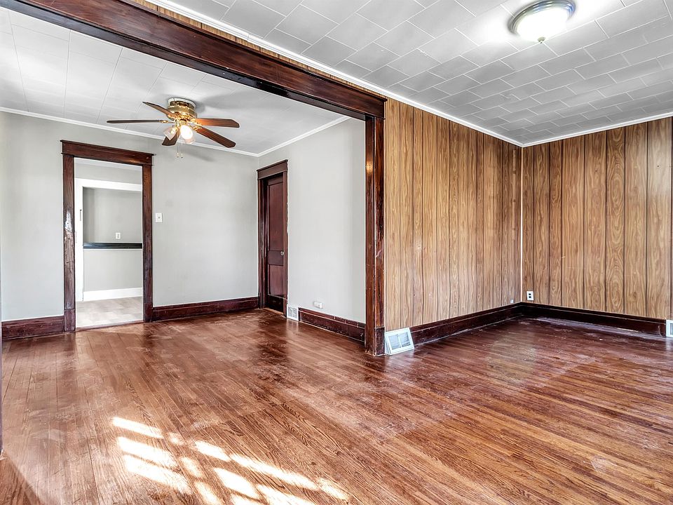 1st image of 115 Albert Ave #1