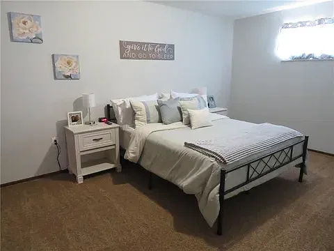 2 bed, 1050 sqft, $1,000 — Photo 4