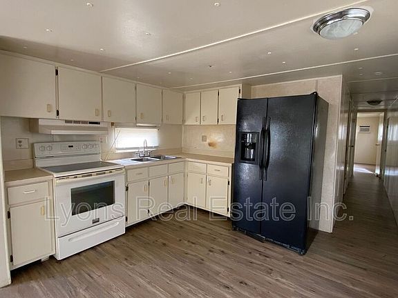 3rd image of 2203 Cantor Ln