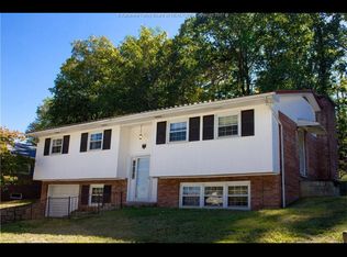 695 Gordon Dr, Charleston, WV 25314