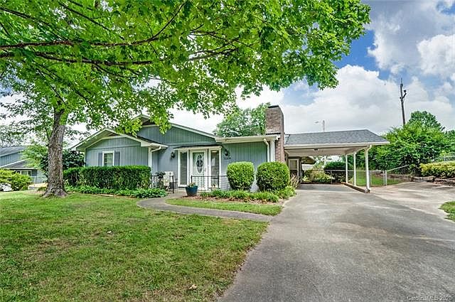 1st image of 2324 Pinehaven Dr