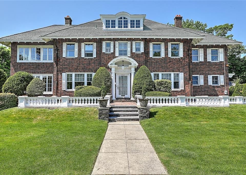 1363 Narragansett Blvd, Cranston, RI 02905 Zillow