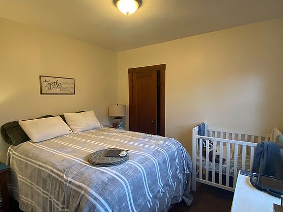 5th image of 311 E Wapato Ave