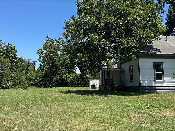 3rd image of 1118 S 25th St