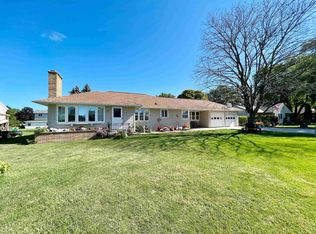 681 E Pioneer Rd, Fond Du Lac, WI 54935