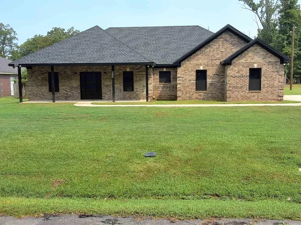 4113 Mayberry St, Pine Bluff, AR 71603