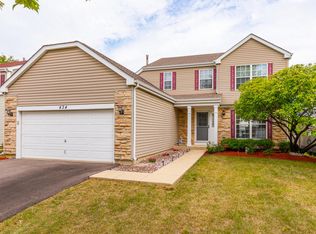 434 Hummingbird Ln, Bolingbrook, IL 60440