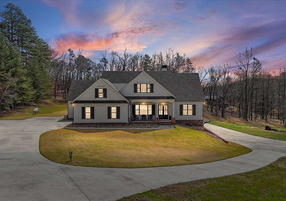 1st image of 395 Heard Rd