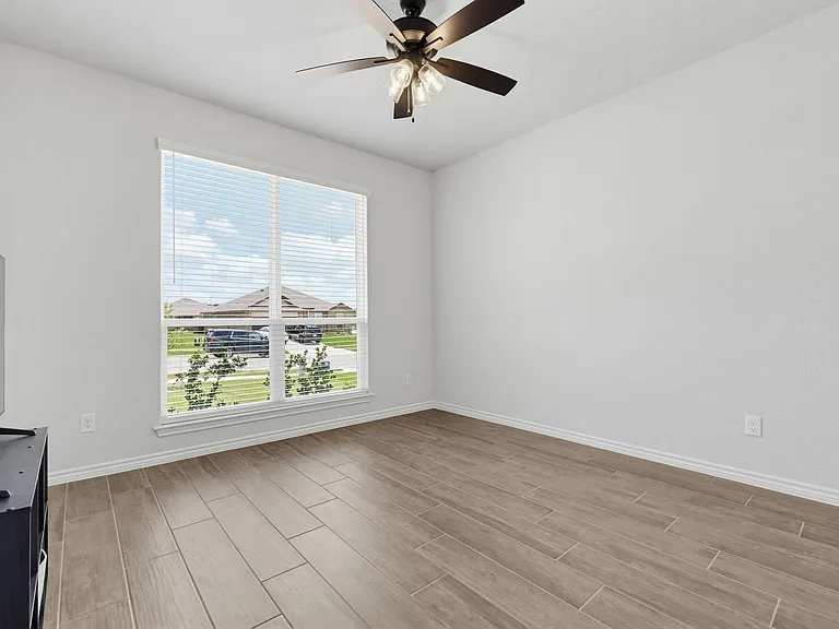 3002 Gryffindor Ln — Photo 12