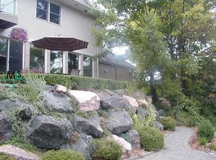 1478 Kentfield Dr, Rochester, MI 48307