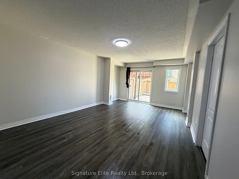 1602 Brandy Ct — Photo 9