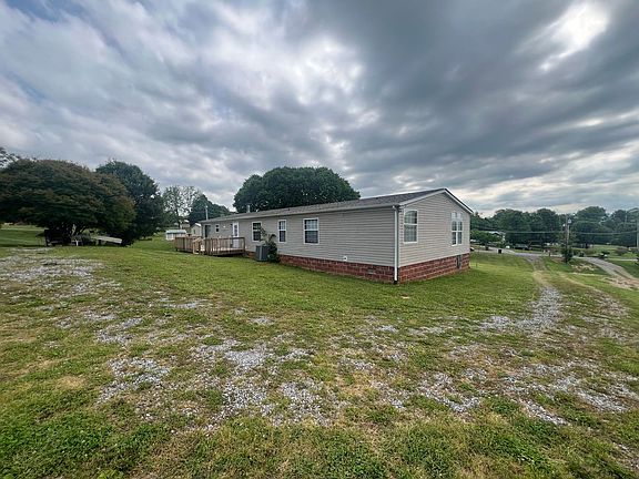 4th image of 124 Grazing Meadows Dr