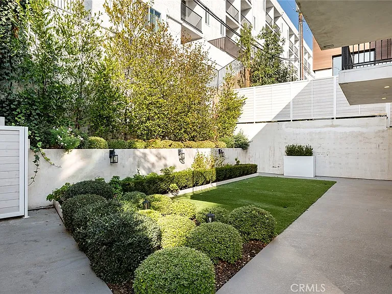 913 N Hilldale Ave #3 — Photo 25