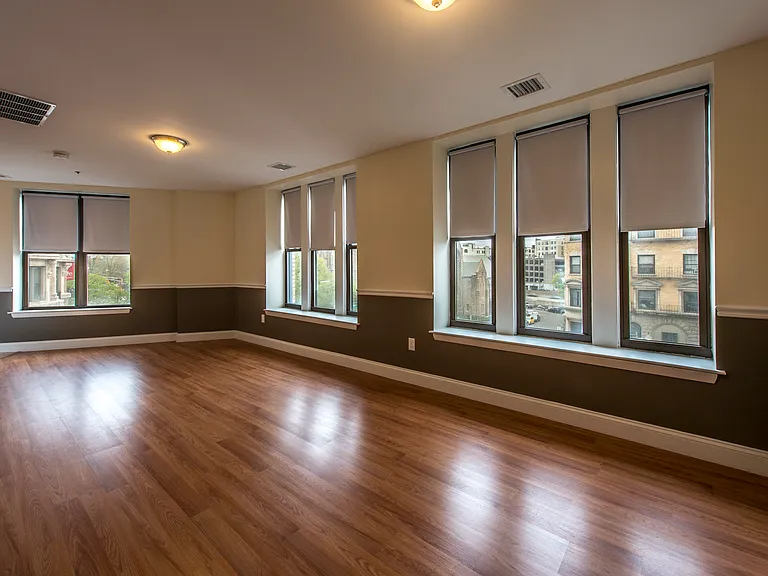 MBH Apartments — Photo 2