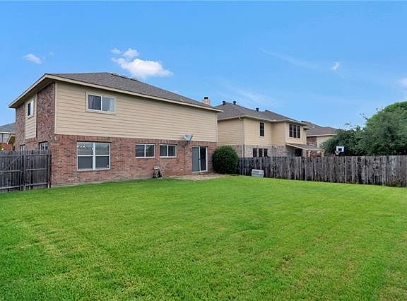 3rd image of 4270 Cave Cove Ct